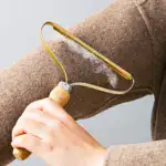 Handy Lint Remover - Image 9