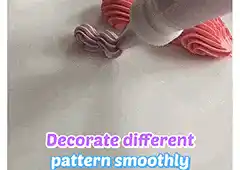 Cake decorating with nozzles